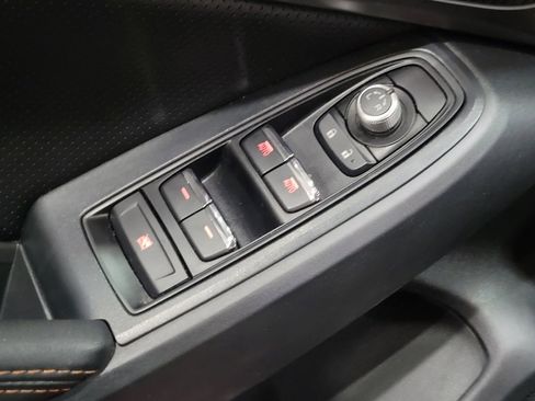 Used 2020 Subaru Crosstrek 2.0i Limited w/ Moonroof Package w/Navigation image 27