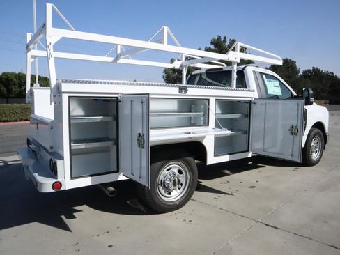 Used 2024 Ford F350 XL w/ XL Chrome Package image 21