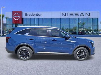 Used 2024 Kia Sorento S w/ Panoramic Sunroof Package