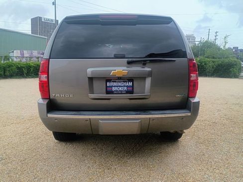 Used 2012 Chevrolet Tahoe LTZ RWD image 10