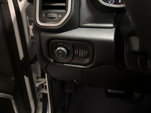 Certified 2024 RAM 2500 Laramie image 28