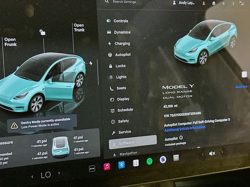 Used 2022 Tesla Model Y Long Range image 19