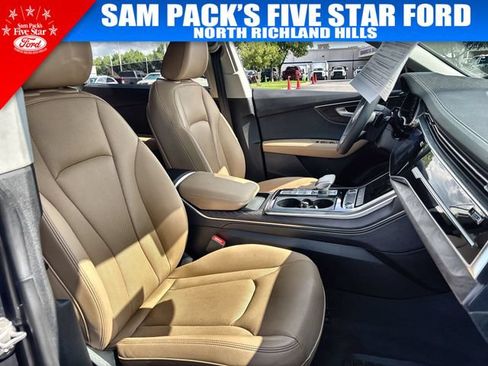 Used 2025 Audi Q8 Premium Plus AWD/4WD image 34