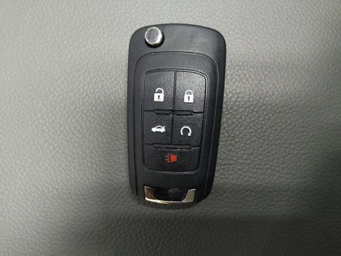 Used 2018 Chevrolet Impala Premier w/ Premier Convenience Package FWD image 32