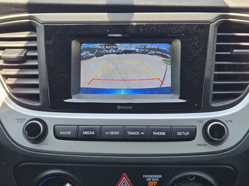 Used 2022 Hyundai Accent SE FWD image 7