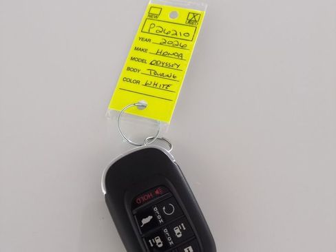 Certified 2026 Honda Odyssey Touring image 32