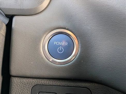 Used 2023 Toyota Sequoia Platinum AWD/4WD image 18