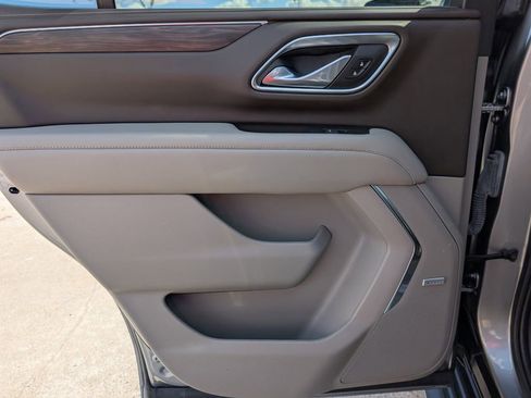 Used 2023 Chevrolet Tahoe LT w/ LT Signature Package image 24