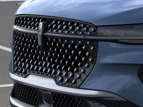 New 2026 Lincoln Nautilus Premier image 17