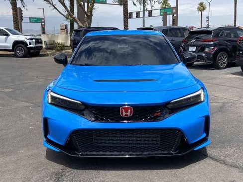 Used 2025 Honda Civic Type R image 3