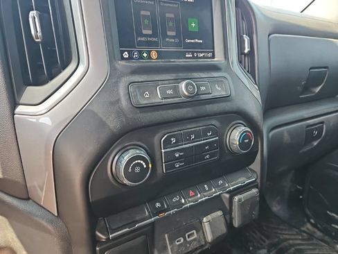 Used 2021 Chevrolet Silverado 1500 Custom AWD/4WD image 16
