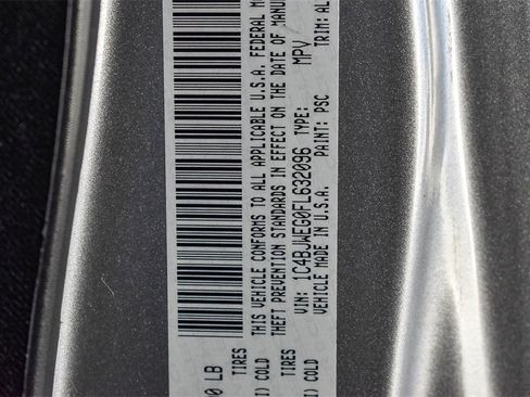 Used 2015 Jeep Wrangler Unlimited Sahara image 28