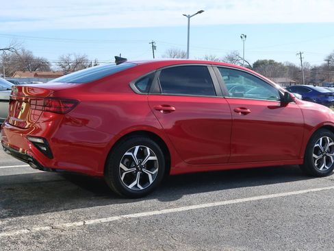 Used 2019 Kia Forte LXS image 13