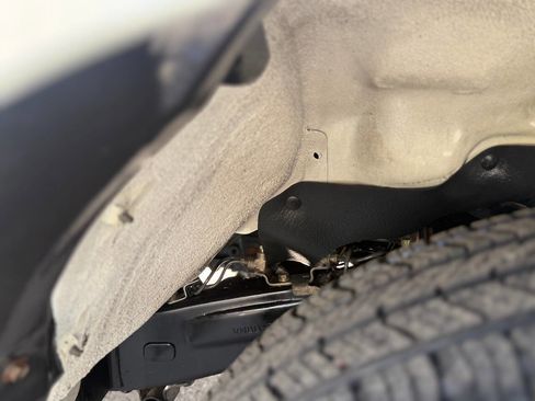 Used 1991 Toyota Pickup 2WD Regular Cab image 90