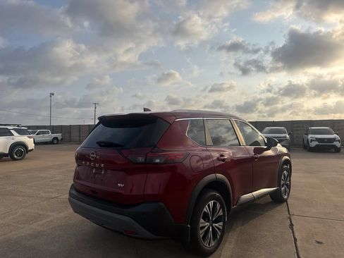 Certified 2023 Nissan Rogue SV w/ SV Premium B Package FWD image 18