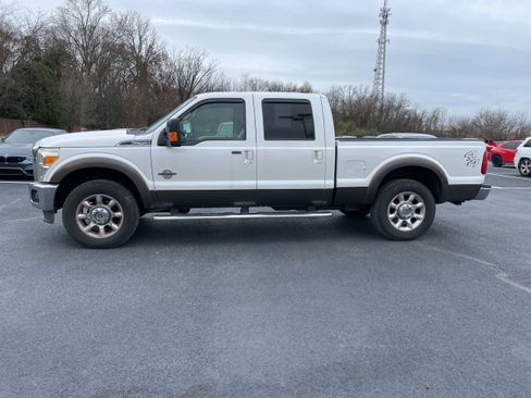 Used 2016 Ford F250 Lariat w/ Lariat Ultimate Package image 2