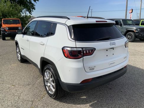 Used 2023 Jeep Compass Latitude AWD/4WD image 6