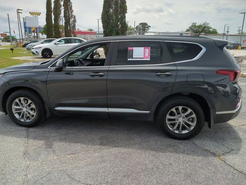 Used 2020 Hyundai Santa Fe SE FWD image 9