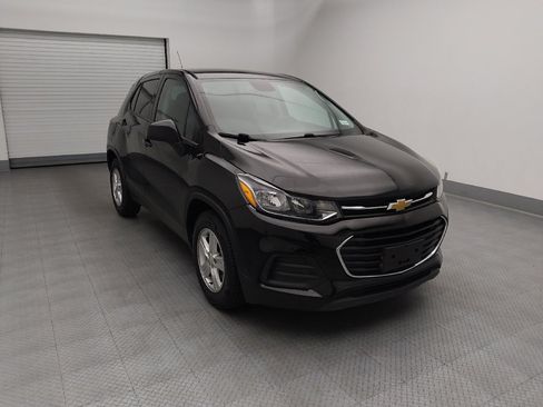 Used 2020 Chevrolet Trax LS w/ Tint and Cruise Package FWD image 14