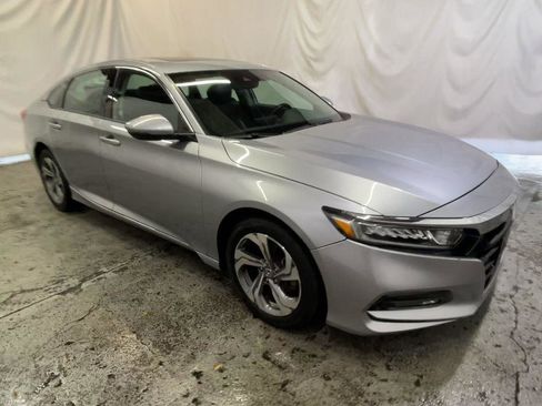 Certified 2018 Honda Accord EX-L image 2