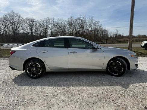 Used 2022 Chevrolet Malibu LT image 6