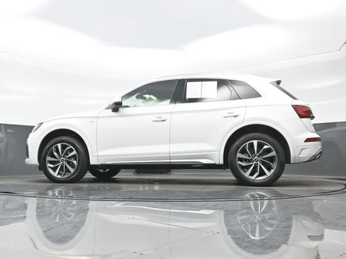 Used 2023 Audi Q5 2.0T Premium Plus AWD/4WD image 32
