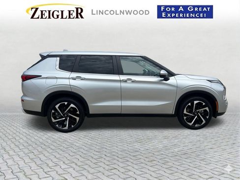 Used 2024 Mitsubishi Outlander SE FWD image 8