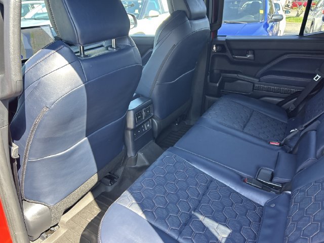 Used 2026 Toyota 4Runner Platinum AWD/4WD image 30
