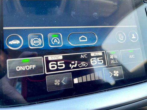 Used 2024 Subaru Crosstrek 2.0i Premium w/ Popular Package #3 image 15