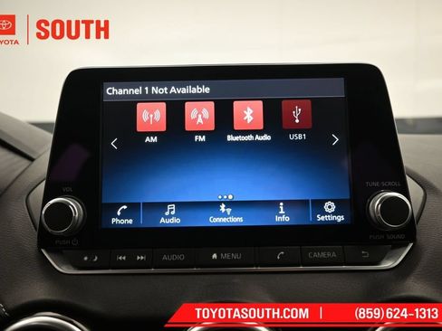 Used 2024 Nissan Sentra SV FWD image 14