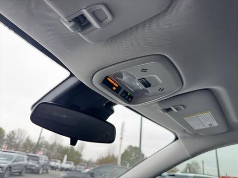 Used 2026 Chevrolet Trax LT image 24