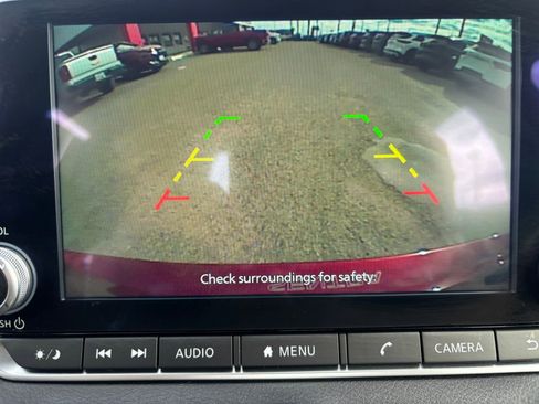Used 2024 Nissan Sentra SR FWD image 13