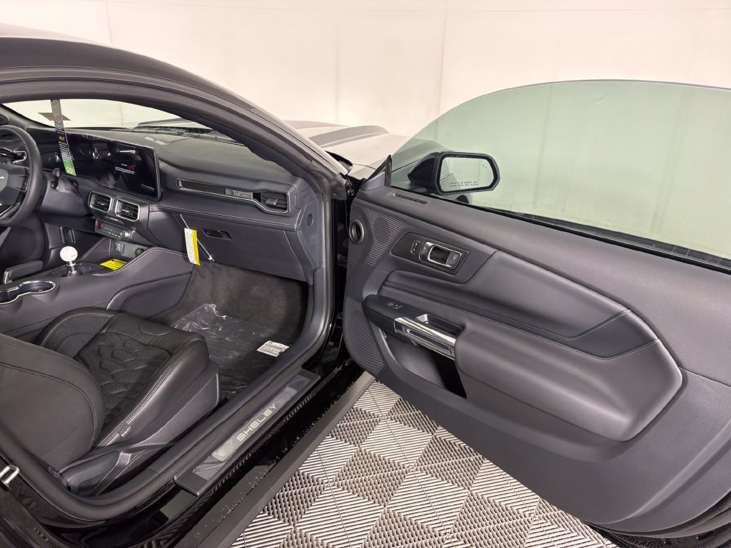 New 2026 Ford Mustang GT Premium w/ GT Performance Package RWD image 33