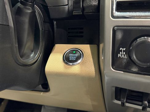 Used 2017 Ford F250 Lariat w/ Lariat Ultimate Package image 30