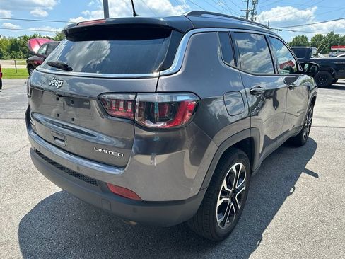 Used 2022 Jeep Compass Limited AWD/4WD image 3