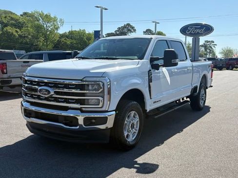 New 2026 Ford F350 XLT w/ XLT Premium Package AWD/4WD image 1