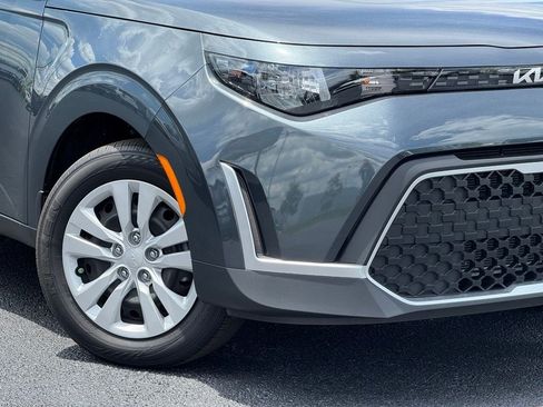 Used 2025 Kia Soul LX FWD image 12