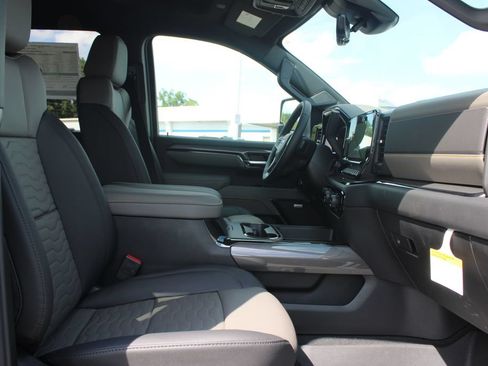 New 2026 Chevrolet Silverado 2500 ZR2 w/ LPO, Dark Essentials Package AWD/4WD image 33