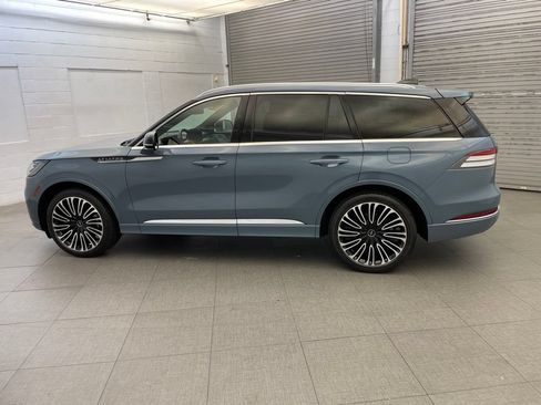 Used 2025 Lincoln Aviator Black Label AWD/4WD image 8