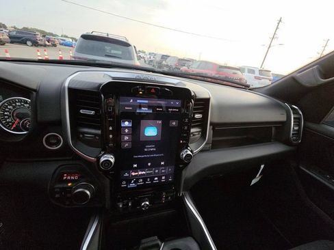 Used 2025 RAM 1500 Big Horn AWD/4WD image 4