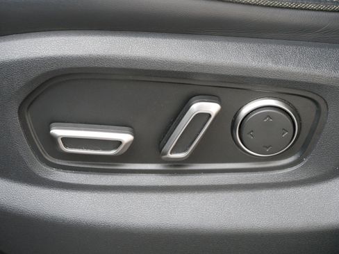 Used 2024 Rivian R1T Adventure image 20