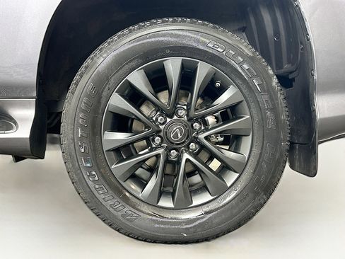 Used 2021 Lexus GX 460 Premium w/ Premium Package image 11