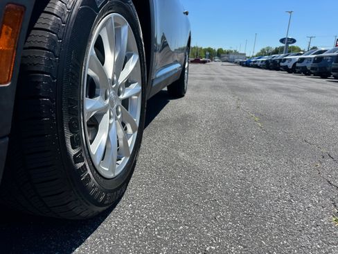 Used 2021 Buick Envision Preferred FWD image 21