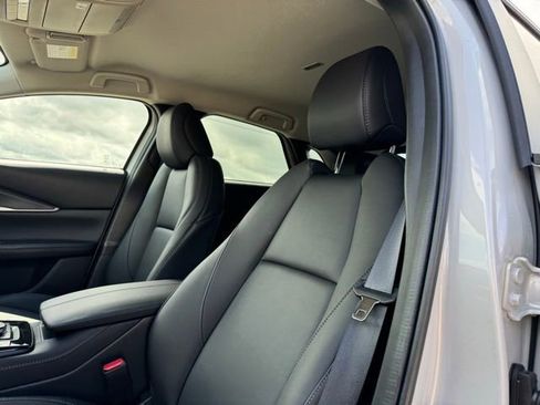 New 2025 MAZDA CX-30 AWD 2.5 S w/ Select Sport Pkg image 28