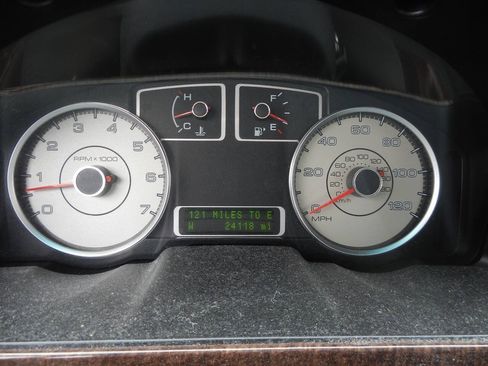 Used 2008 Ford Taurus Limited AWD/4WD image 3