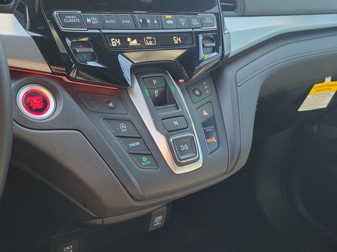 Used 2024 Honda Odyssey Sport image 27