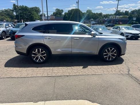 Used 2023 Acura MDX SH-AWD w/ Technology Package image 16
