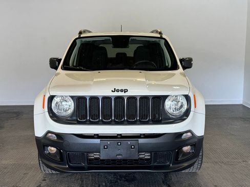 Used 2018 Jeep Renegade Altitude AWD/4WD image 2
