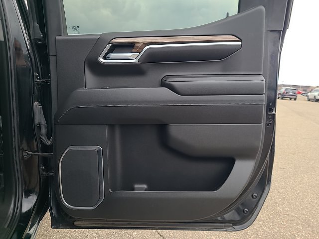 Used 2022 Chevrolet Silverado 1500 LT Trail Boss w/ LT Trail Boss Premium Package AWD/4WD image 30