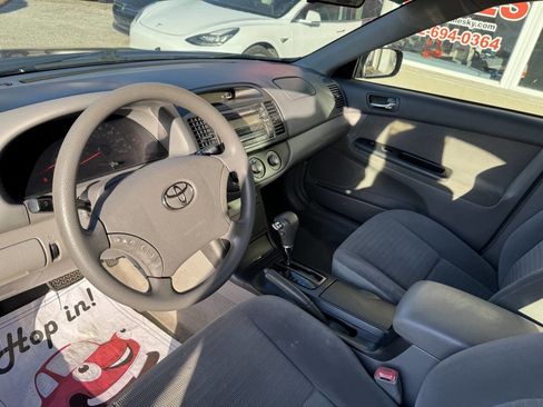 Used 2005 Toyota Camry LE image 16